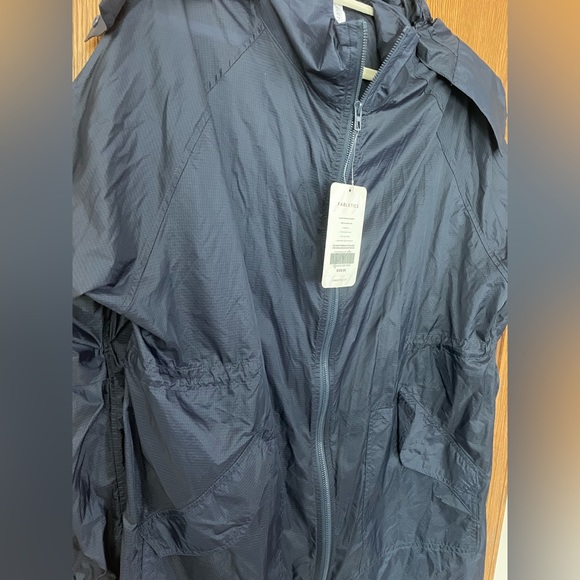 ✨FABLETICS✨ olive woven jacket - Picture 7 of 8